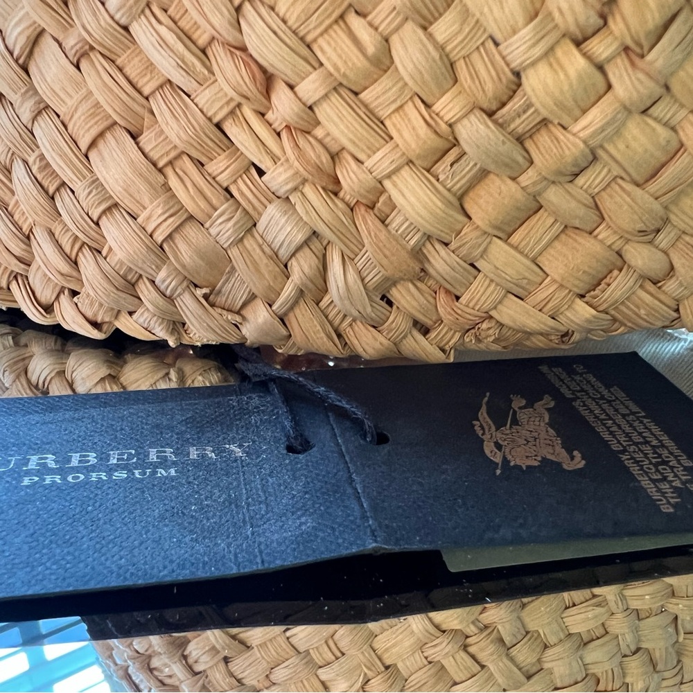 Burberry raffia Pom hat - Picture 2 of 3